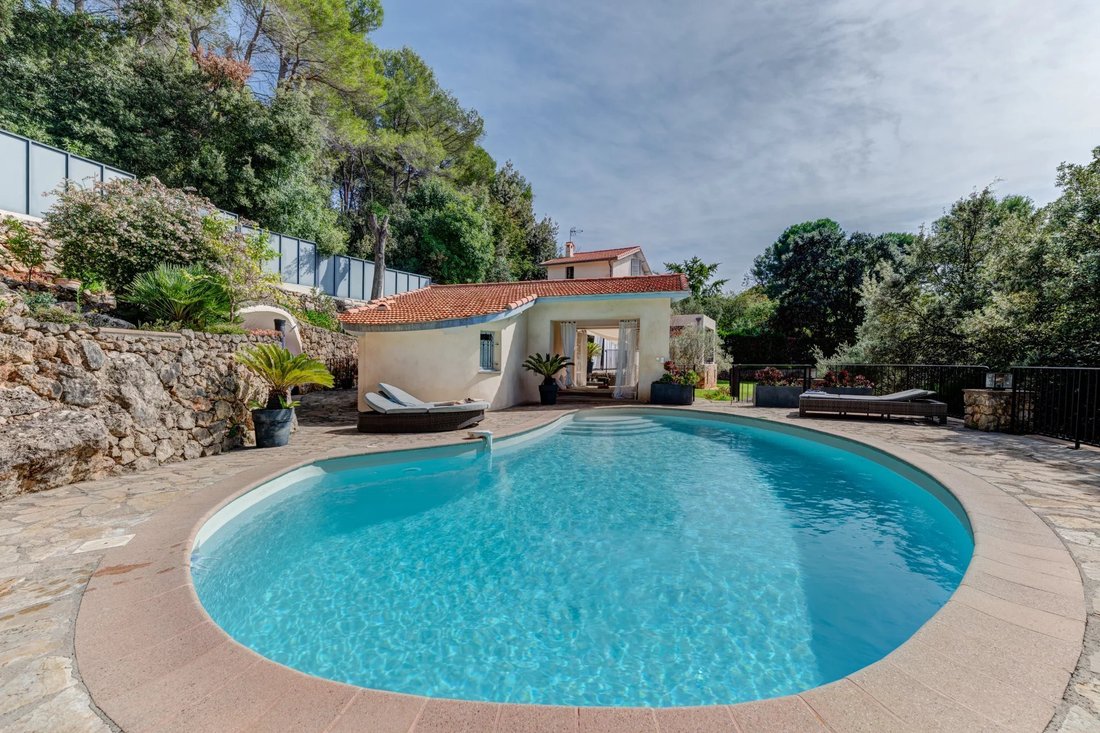 House in Nice, Provence-Alpes-Côte d'Azur, France 2 - 17989410