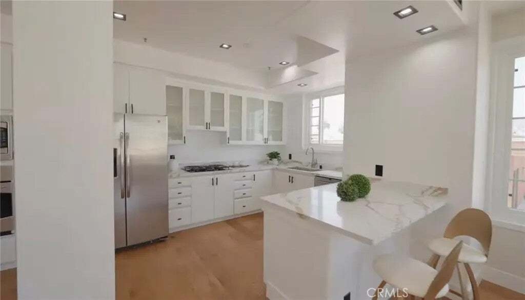 Condo in Beverly Hills, California, United States 5 - 18993106