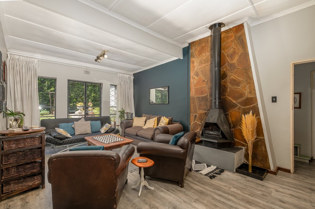 House in Franschhoek, Western Cape, South Africa 3 - 18996956
