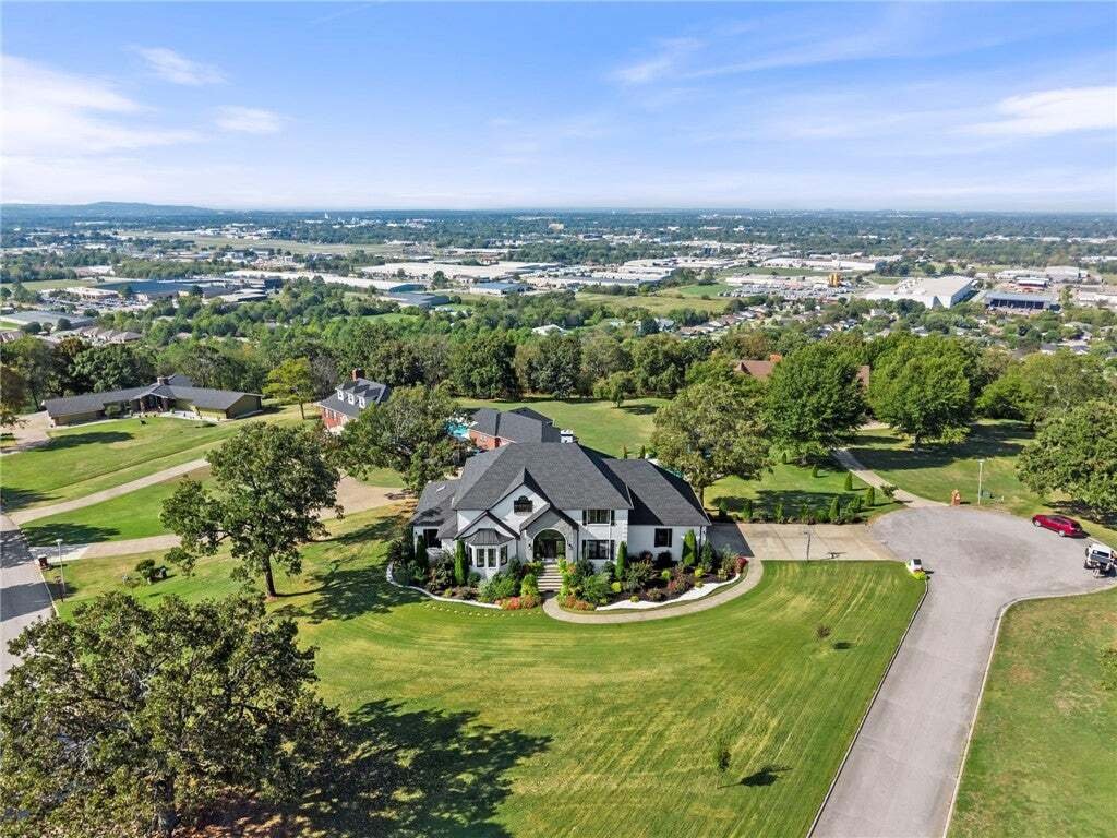 House in Springdale, Arkansas, United States 4 - 18998187