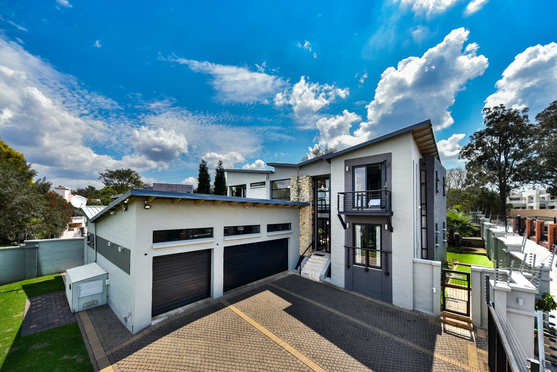 Country House in Monument Park, Gauteng, South Africa 1 - 18998198