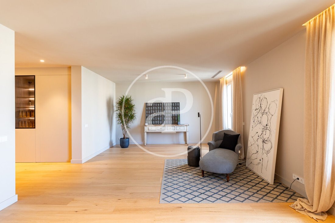 Apartment in Sarrià-Sant Gervasi, Barcelona, Spain 1 - 18998594