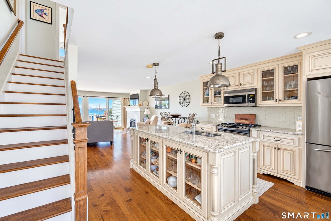 Condo in Stonington, Connecticut, United States 5 - 18998235