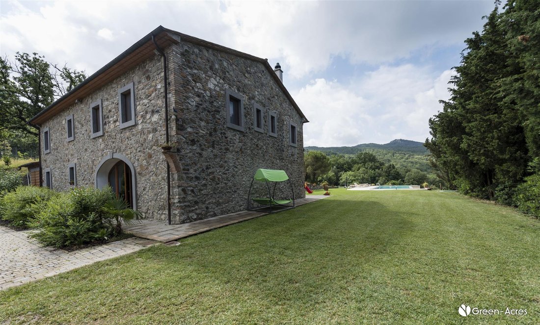 Estate in Lajatico, Tuscany, Italy 1 - 18998164