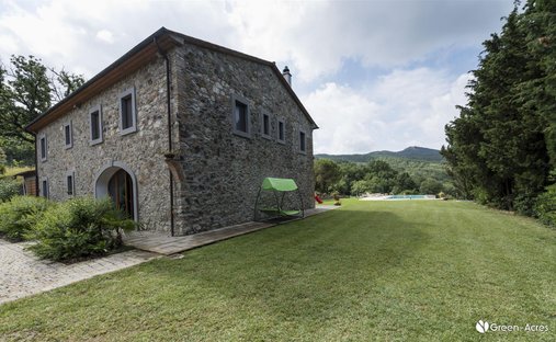 Estate in Lajatico, Tuscany, Italy 1