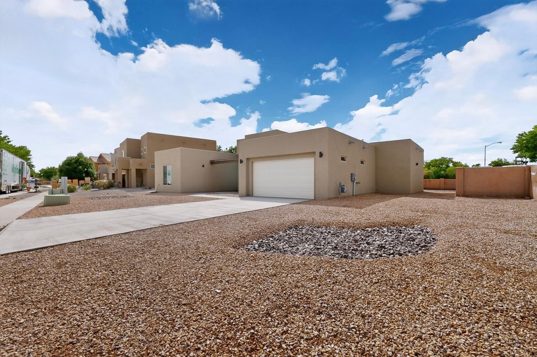 House in Albuquerque, New Mexico, United States 3 - 18998180