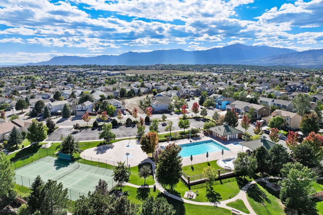 Colorado Springs, Colorado, United States 2 - 18998156