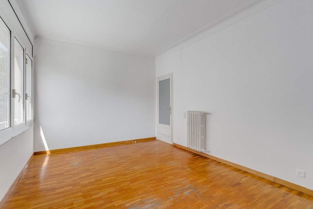 Apartment in Sarrià-Sant Gervasi, Barcelona, Spain 5 - 18998896