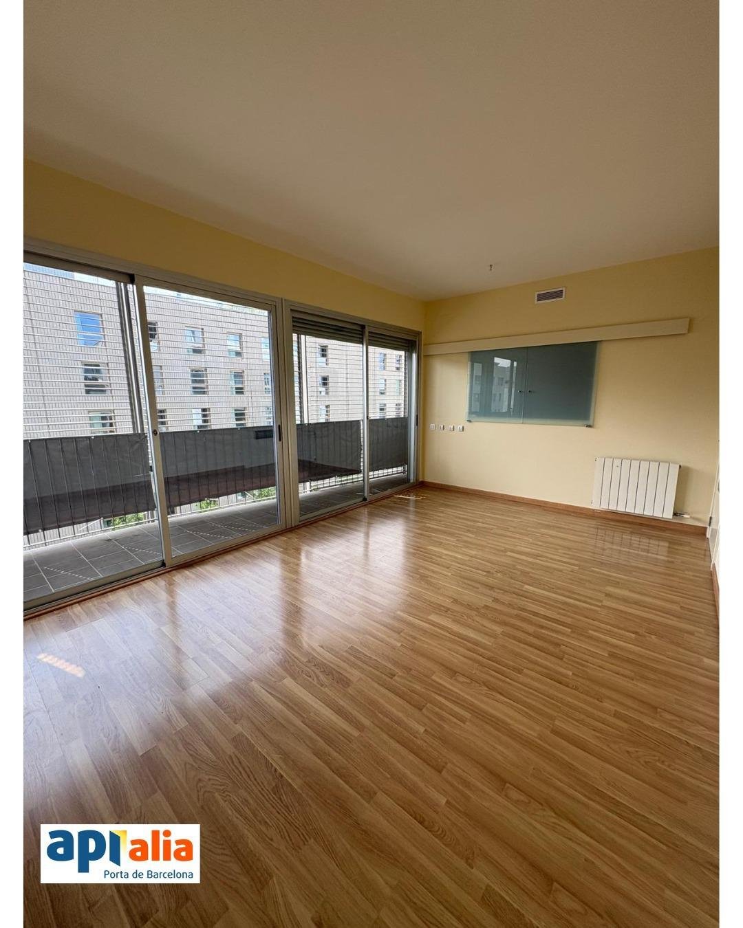 Apartment in Sant Feliu de Llobregat, Catalonia, Spain 3 - 18998877