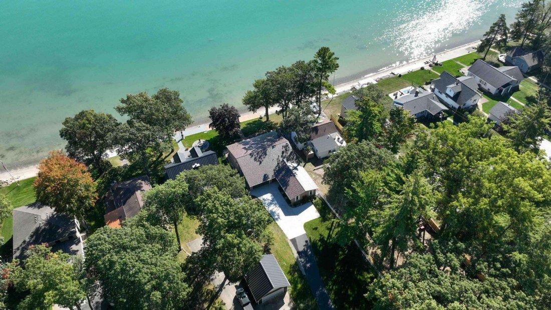 House in Tawas City, Michigan, United States 3 - 18998538
