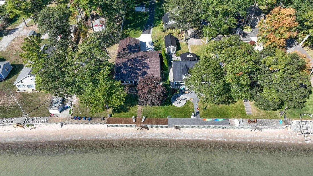 House in Tawas City, Michigan, United States 4 - 18998538