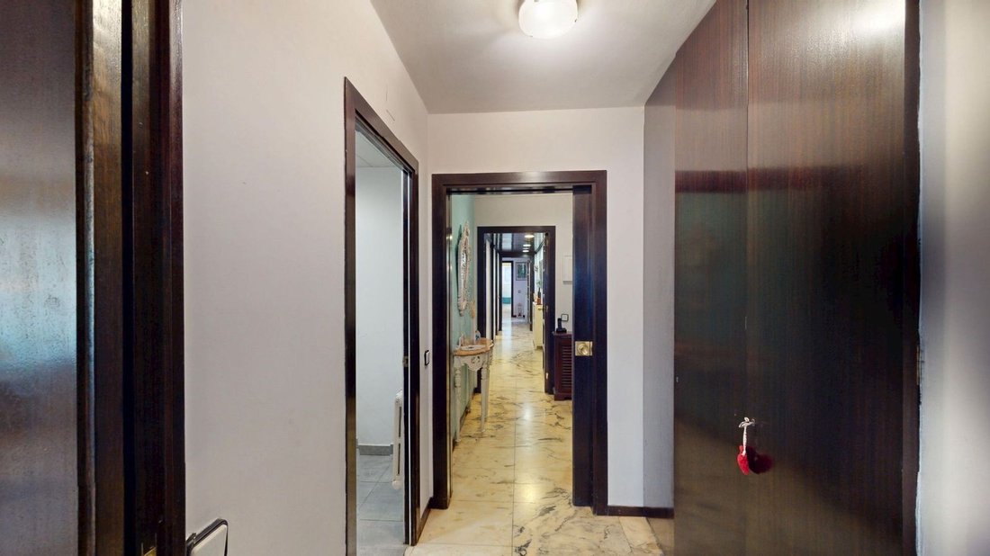 Apartment in Sarrià-Sant Gervasi, Barcelona, Spain 2 - 18998378