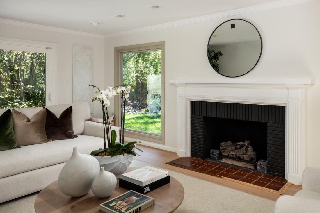House in Los Altos Hills, California, United States 3 - 18998413