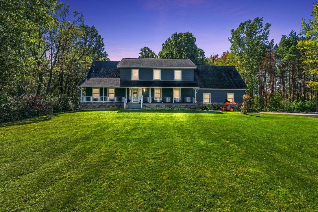 House in Vienna Township, Michigan, United States 2 - 18998549