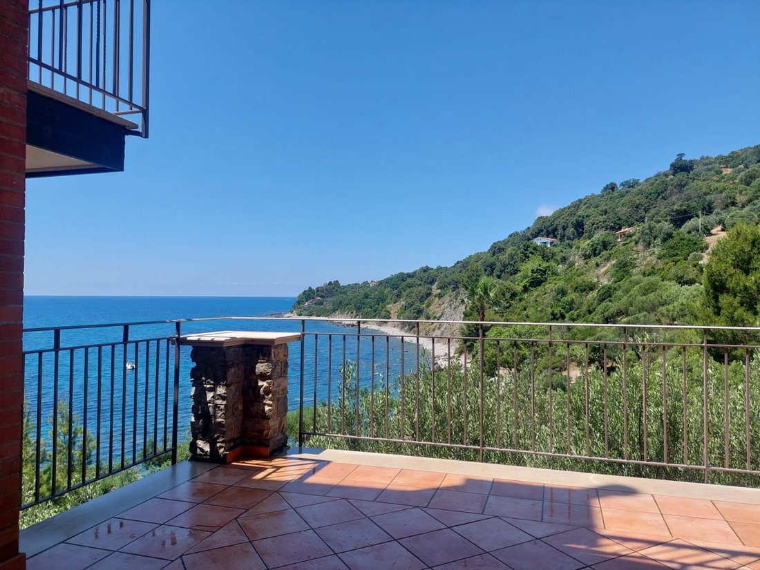 Villa in Casal Velino, Campania, Italy 3 - 18998162
