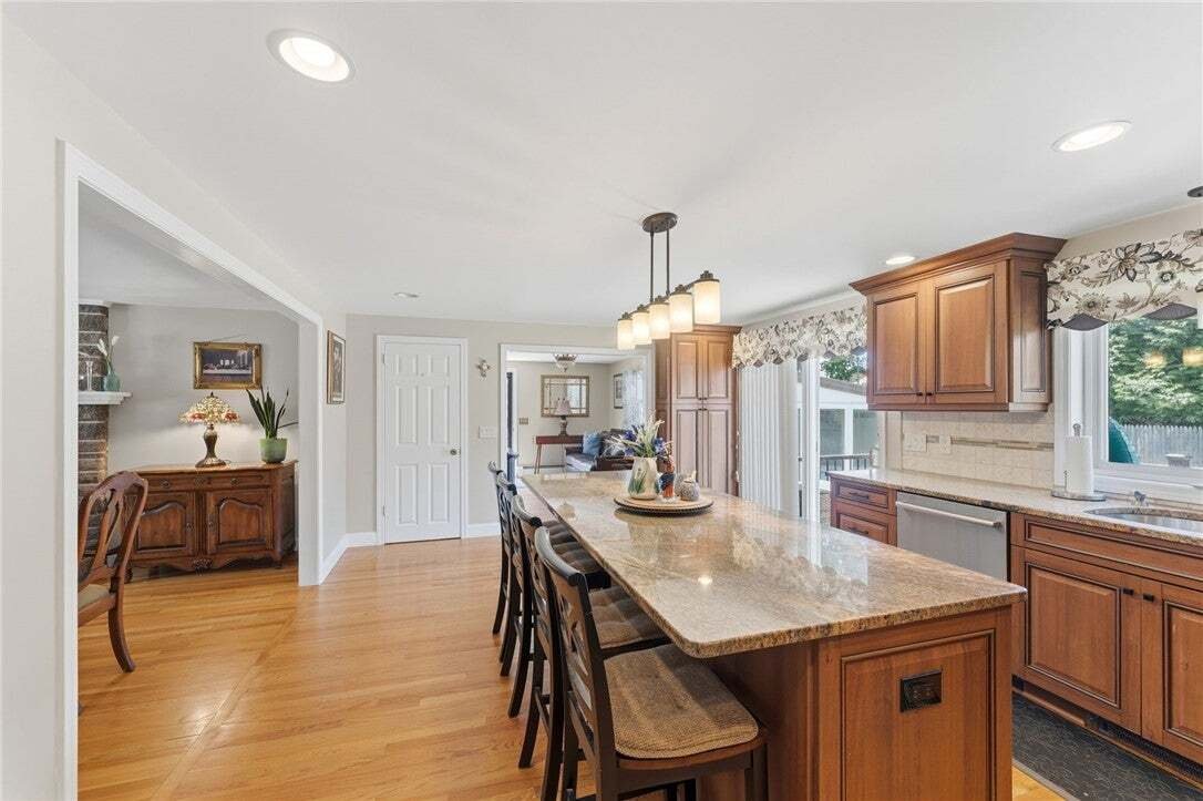 House in Johnston, Rhode Island, United States 4 - 18998218