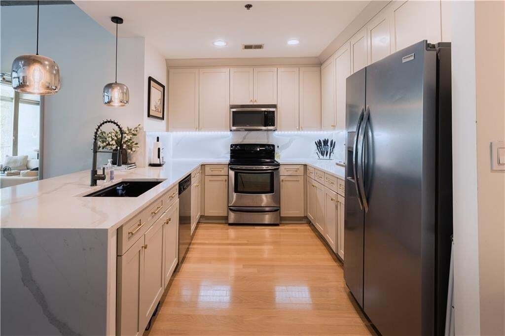 Condo in Atlanta, Georgia, United States 4 - 18998451