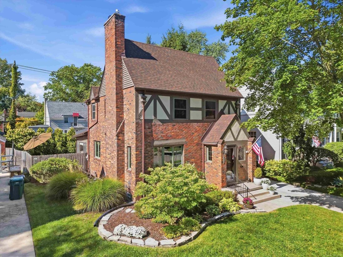 House in Grosse Pointe Park, Michigan, United States 1 - 18998544