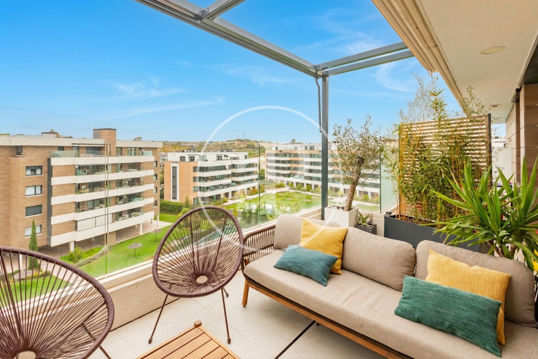 Apartment in Fuencarral-El Pardo, Madrid, Spain 4 - 18998537
