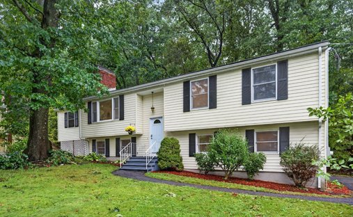 House in Needham, Massachusetts, United States 1