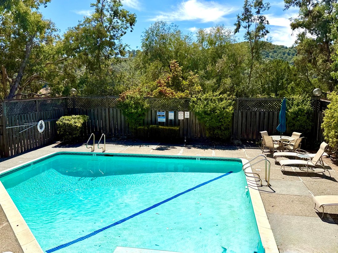 Townhouse in San Rafael, California, United States 5 - 18998144