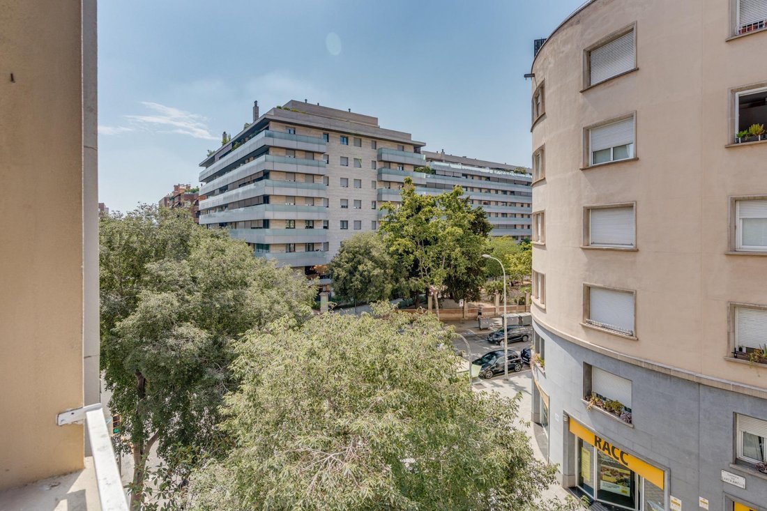 Apartment in Sarrià-Sant Gervasi, Barcelona, Spain 1 - 18998896