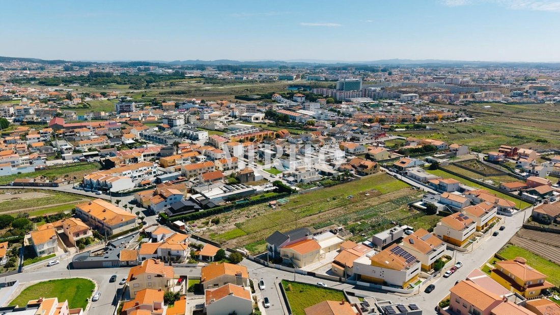 Land in Aver-o-Mar, Amorim e Terroso, Porto District, Portugal 2 - 18998280