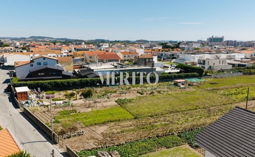 Land in Aver-o-Mar, Amorim e Terroso, Porto District, Portugal 1