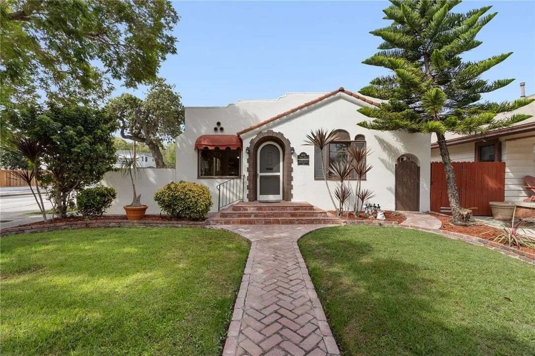 House in Signal Hill, California, United States 1 - 18998372