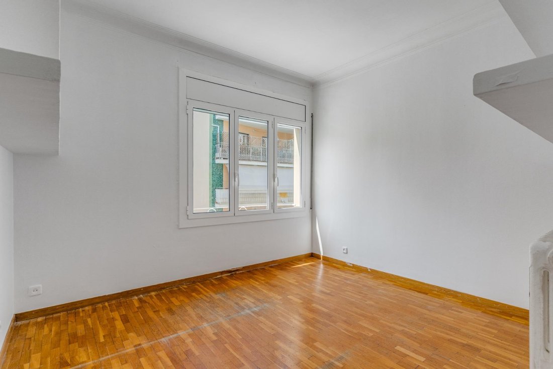 Apartment in Sarrià-Sant Gervasi, Barcelona, Spain 4 - 18998896