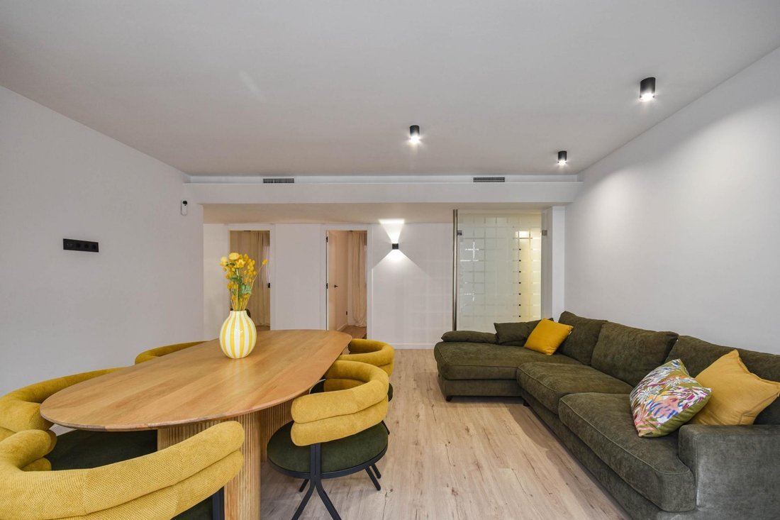 Apartment in Sarrià-Sant Gervasi, Barcelona, Spain 2 - 18998753