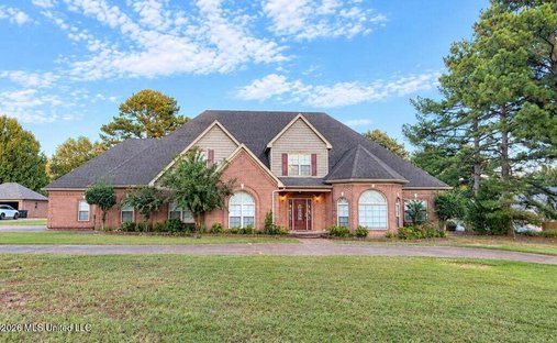 House in Senatobia, Mississippi, United States 1