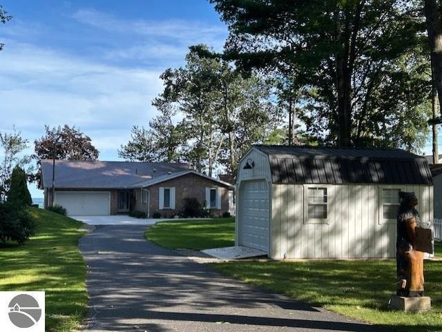 House in Tawas City, Michigan, United States 1 - 18998208