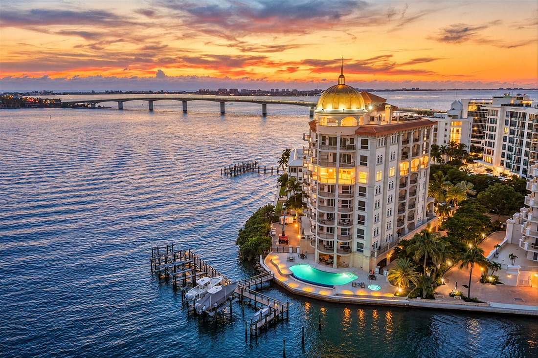 Condo in Sarasota, Florida, United States 1 - 18998151