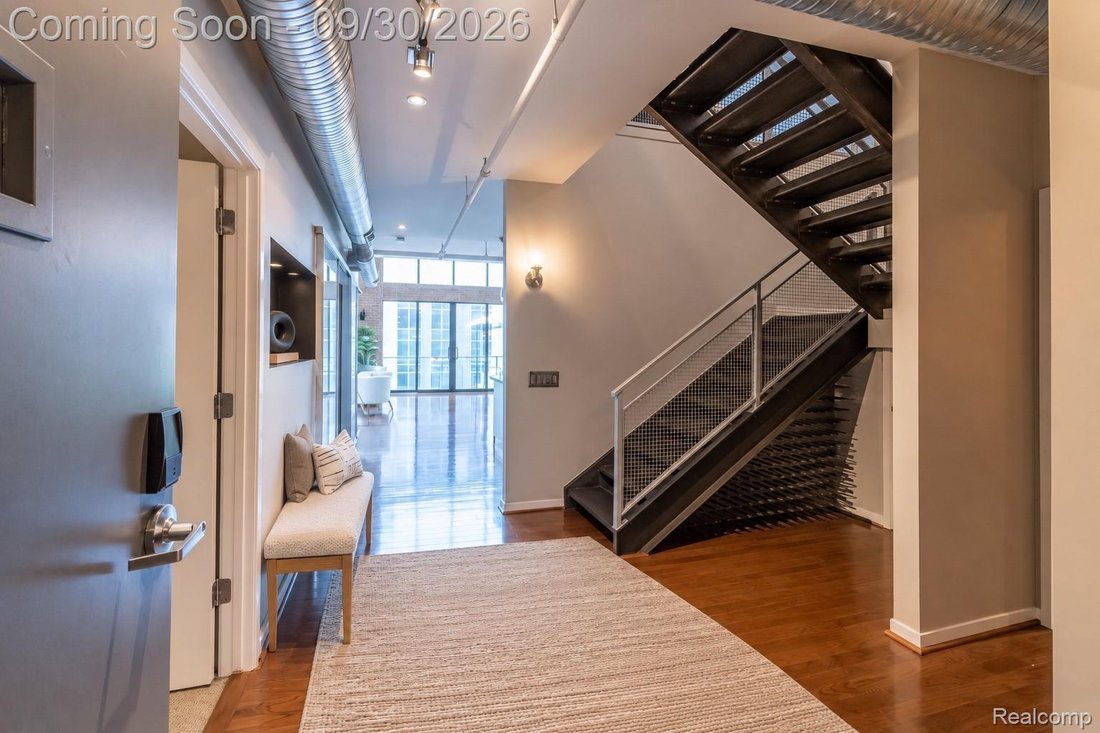 Condo in Royal Oak, Michigan, United States 4 - 18998486