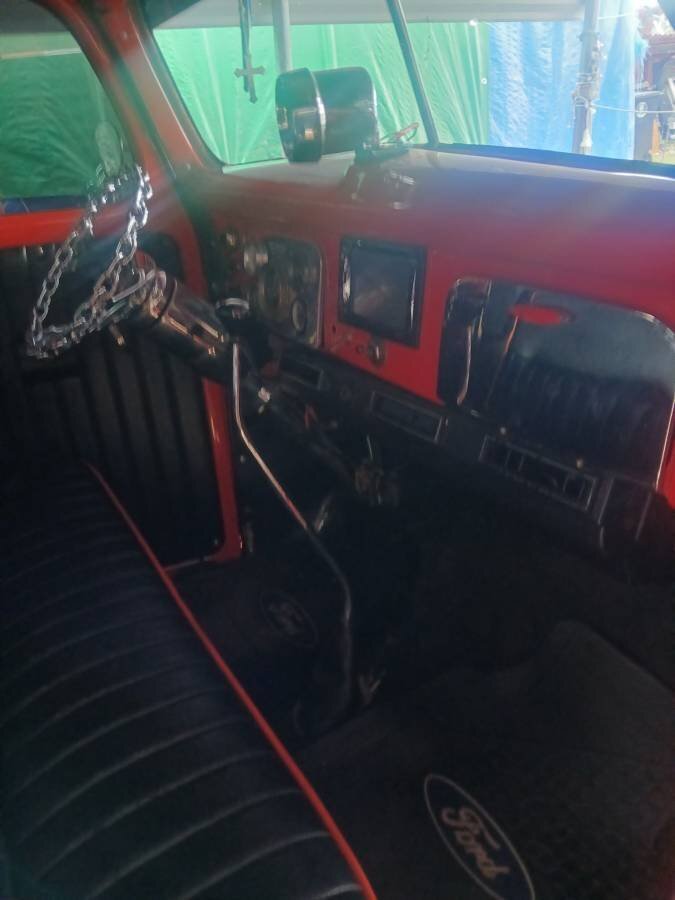 Pickup in Glendale, United States 3 - 18998602