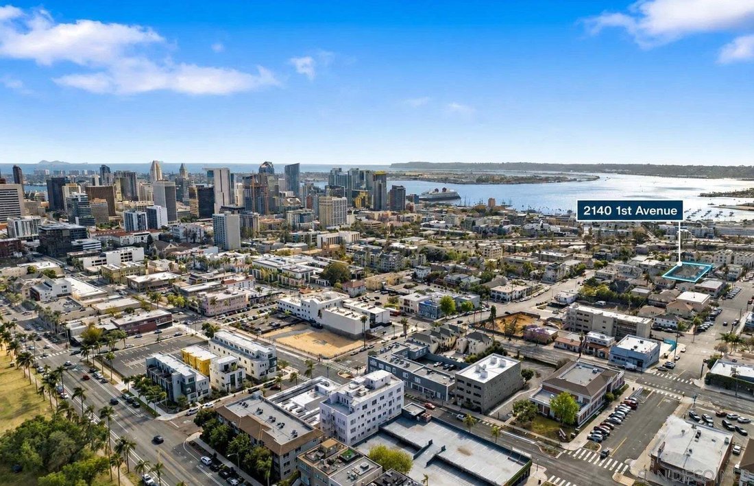 San Diego, California, United States 2 - 18998374
