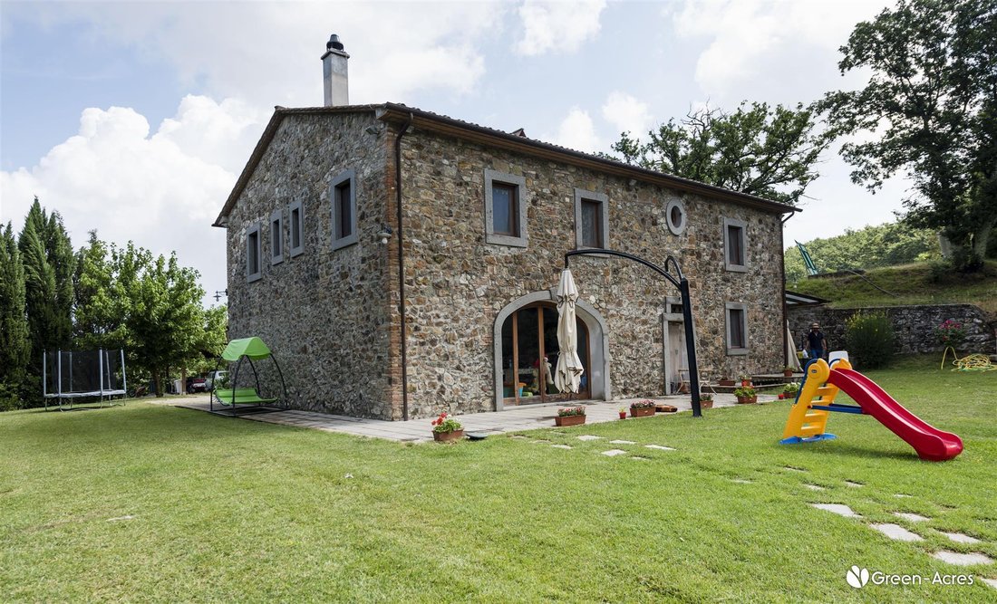 Estate in Lajatico, Tuscany, Italy 4 - 18998164