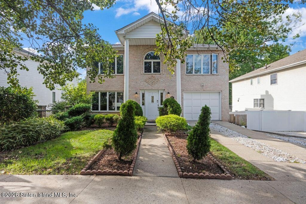 House in New York, New York, United States 1 - 18998167