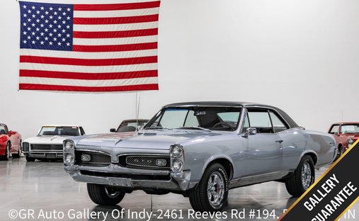 "Tri-Power Silver Goat" in Plainfield, United States 1
