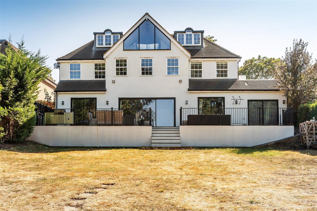 Haus in London Borough of Sutton, England 5 - 18564786