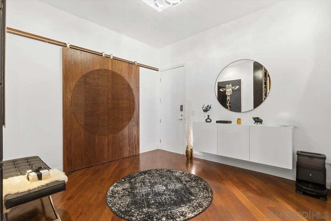 Condo in San Diego, California, United States 5 - 18998346