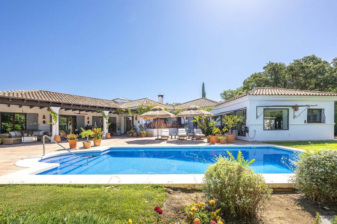 Villa in Sotogrande, San Roque, Andalusia 1 - 18998199