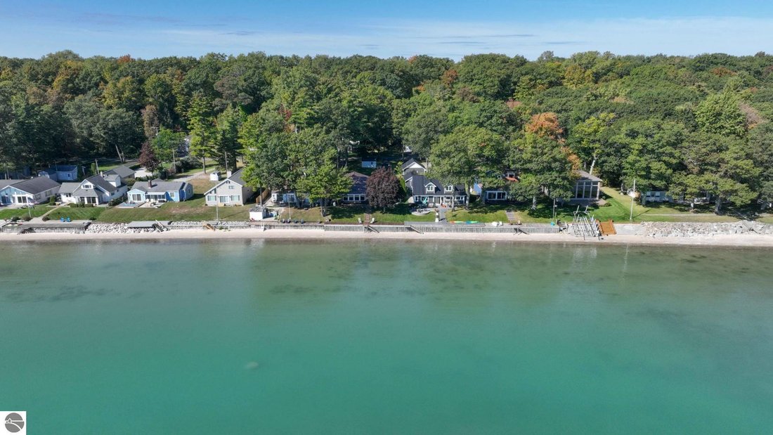 House in Tawas City, Michigan, United States 5 - 18998208