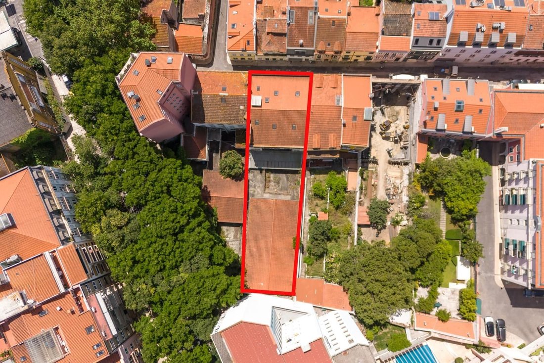 Campo de Ourique, Lisbon, Portugal 3 - 18999563