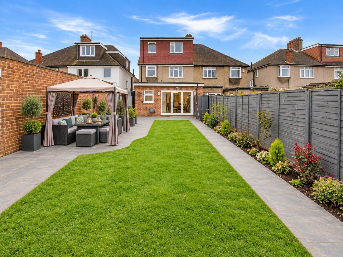 House in Hounslow, England 5 - 13957119