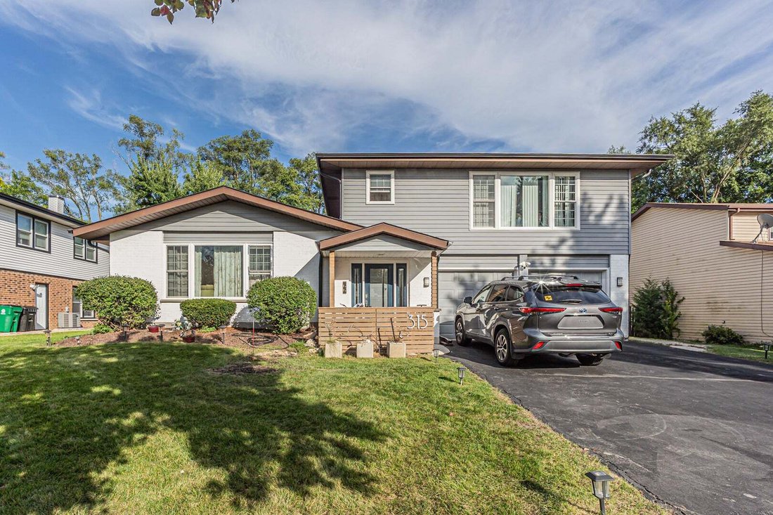 House in Bloomingdale, Illinois, United States 1 - 18998593