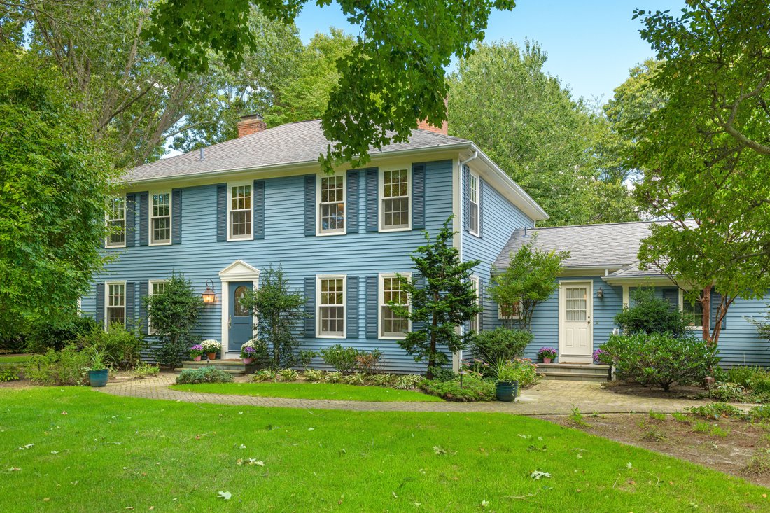 Barrington, Rhode Island, United States 1 - 18998770