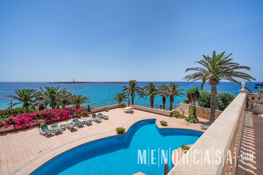 Villa in Punta Prima, Sant Lluis, Balearic Islands 1 - 18998754