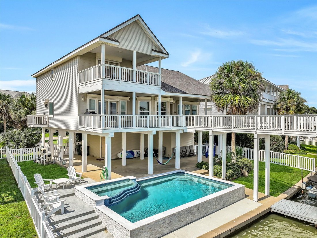 House in Galveston, Texas, United States 1 - 18998699